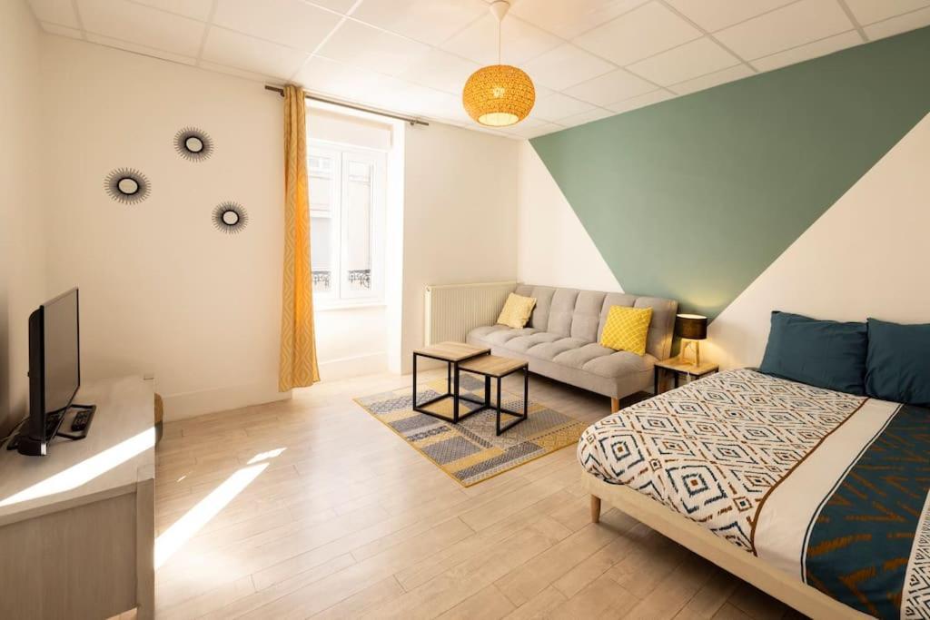 Le Central A - Tout Equipe - Centre-Ville Gare Montluçon المظهر الخارجي الصورة